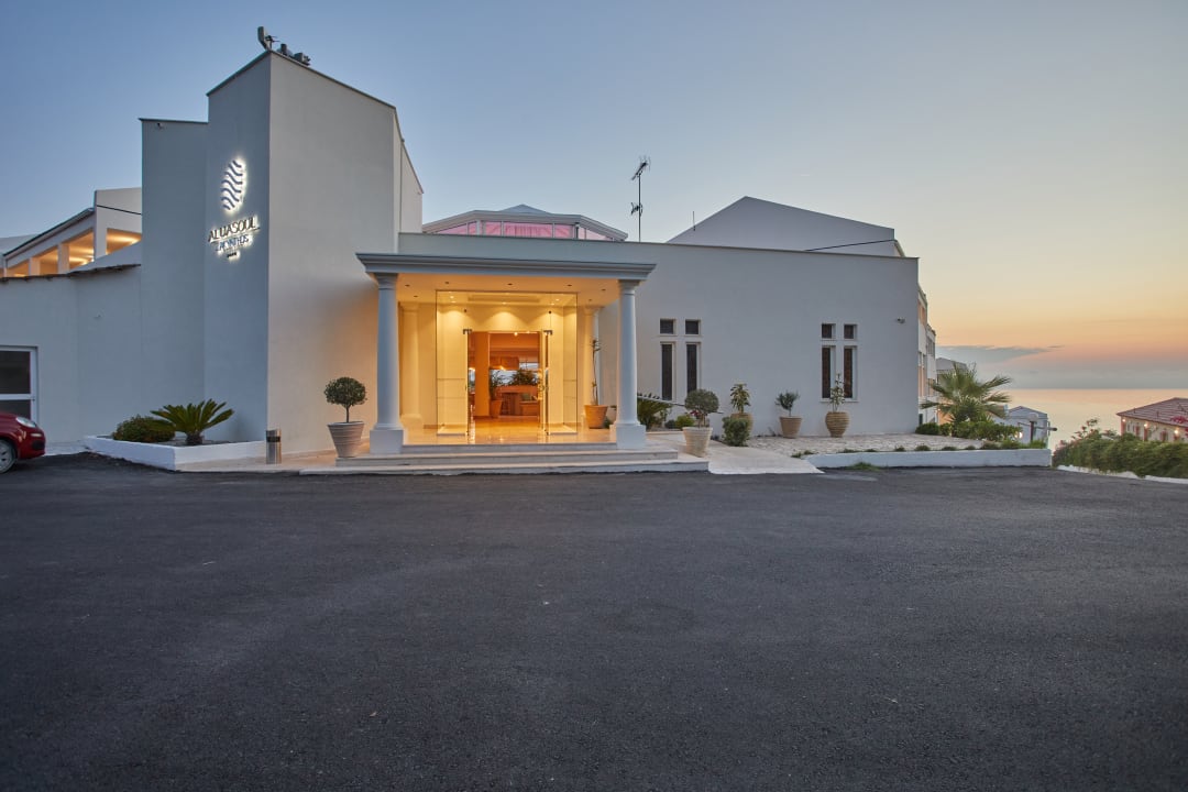 Außenansicht AluaSoul Zakynthos - Adults only