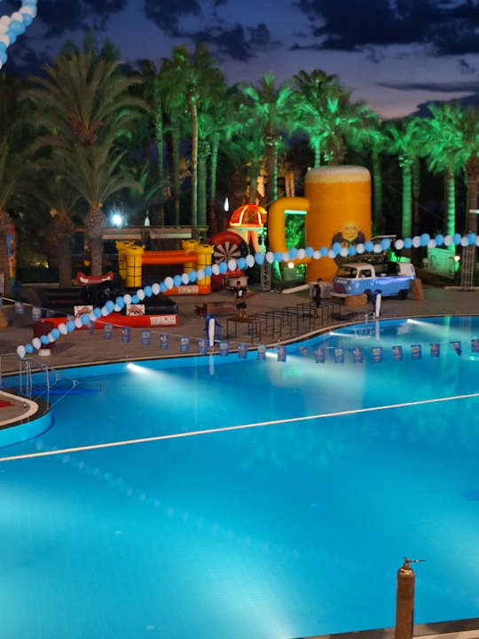 Pool Delphin Deluxe Resort