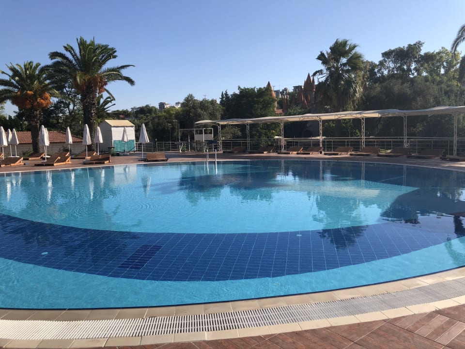 Pool Club Resort Atlantis