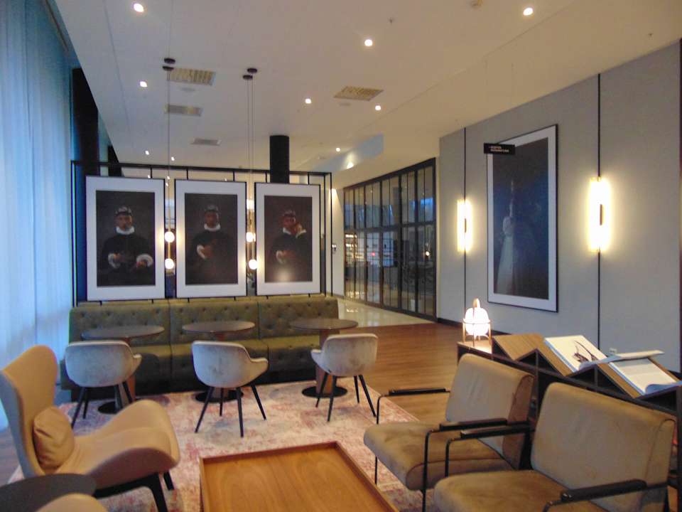 Lobby Radisson RED, Oslo Airport