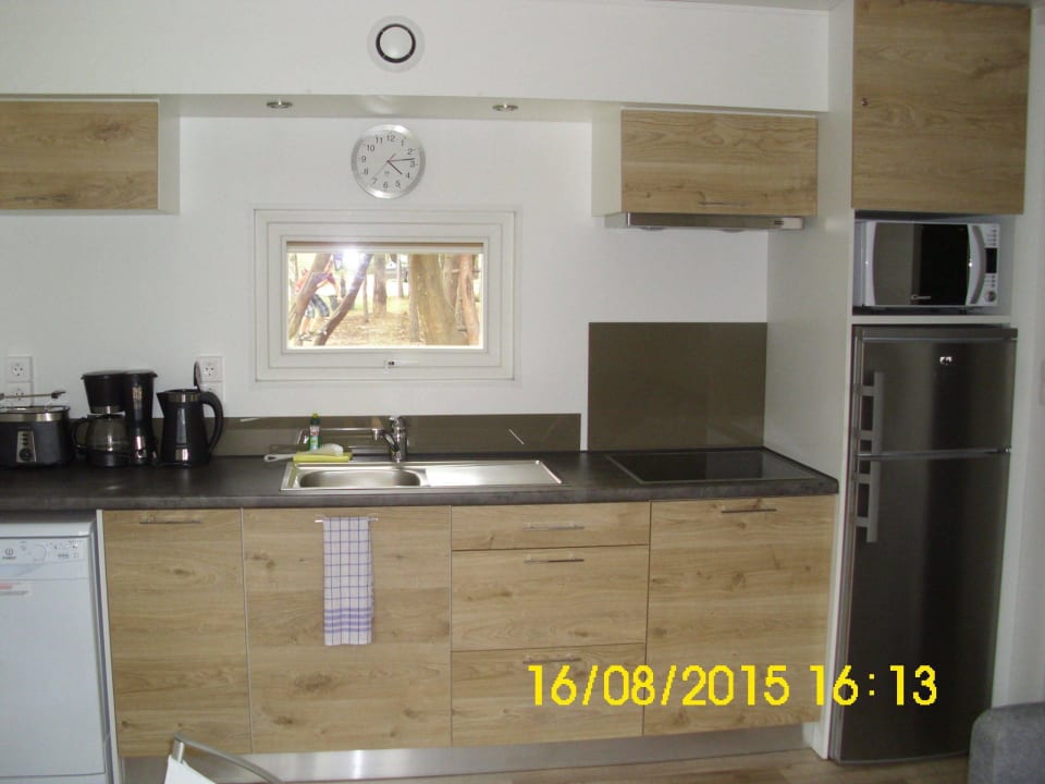 Blick in die Amerik. Küche Tropical Islands Resort - Mobile Homes