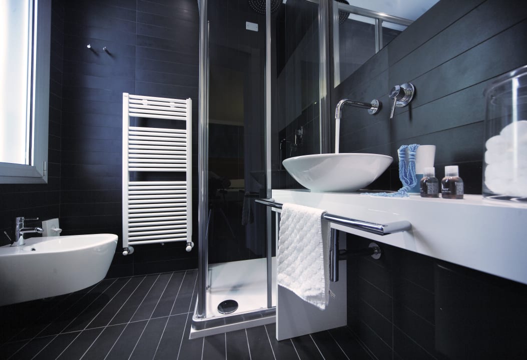 Bagno Hotel Q