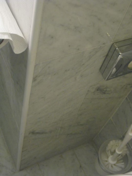 Badezimmerfliesen Leonardo Royal Hotel Den Haag Promenade