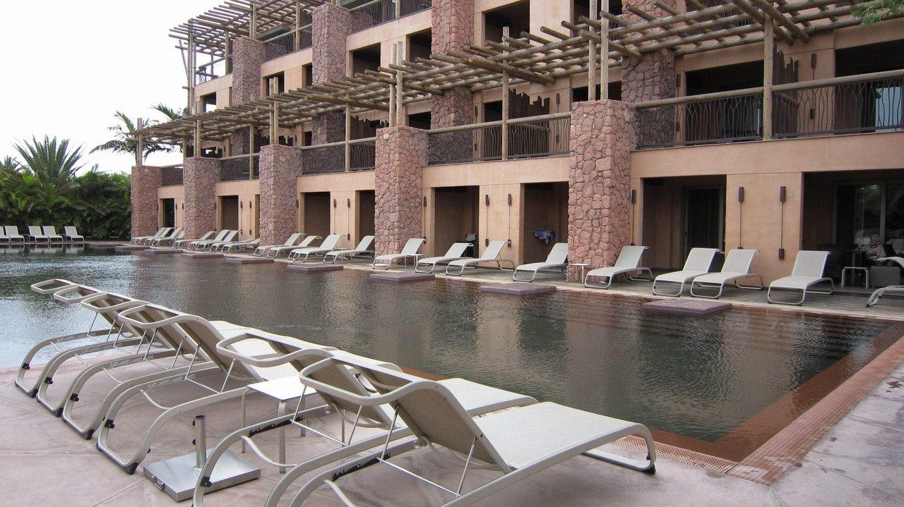 Rooms with direct pool access Lopesan Baobab Resort