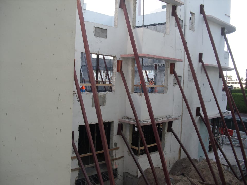 Ausblick aus unserem Zimmer auf die Baustelle Hotel San Juan