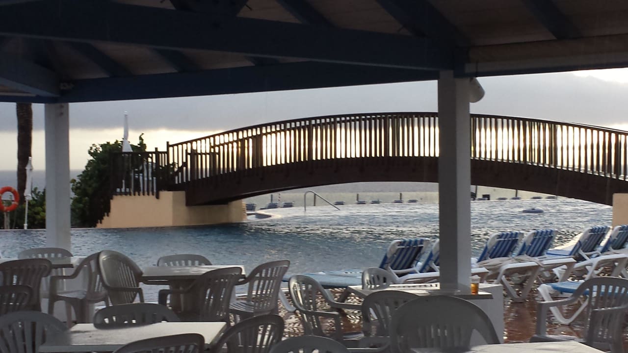 Der hintere Pool Bahia Principe Sunlight Costa Adeje