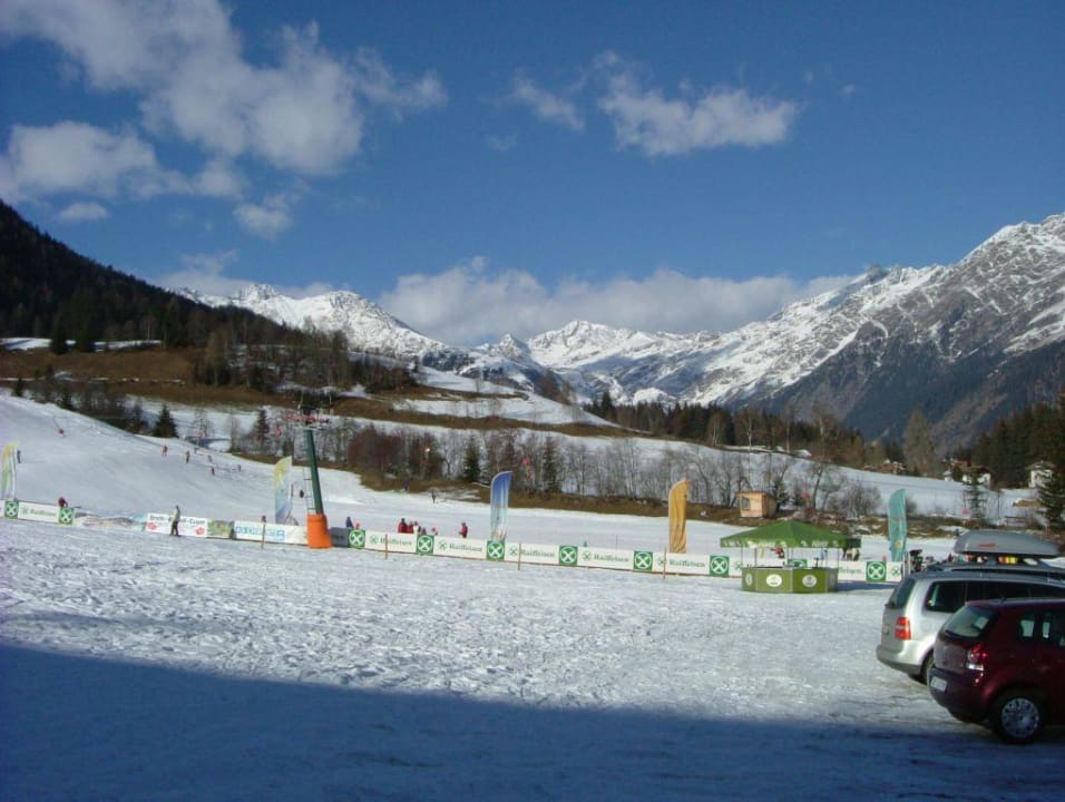 Skilift beim Hotel Panorama Resort Taljörgele