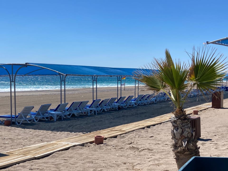 Strand Cenger Beach Resort & Spa