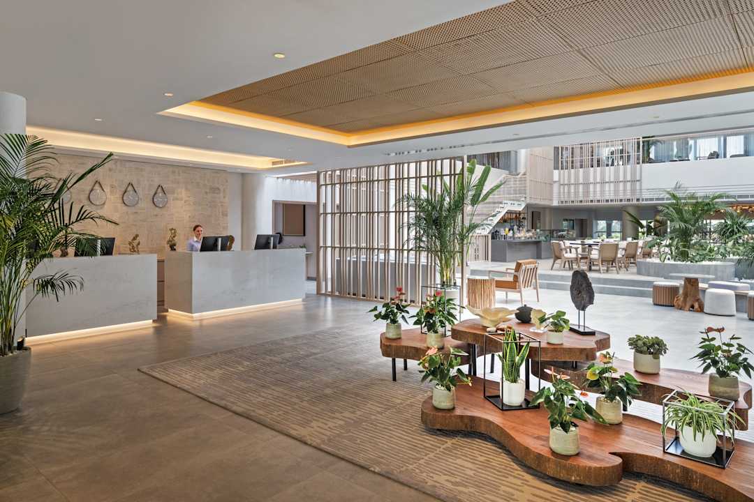 Lobby Fujairah Rotana Resort & Spa