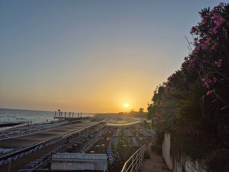Strand Can Garden Resort