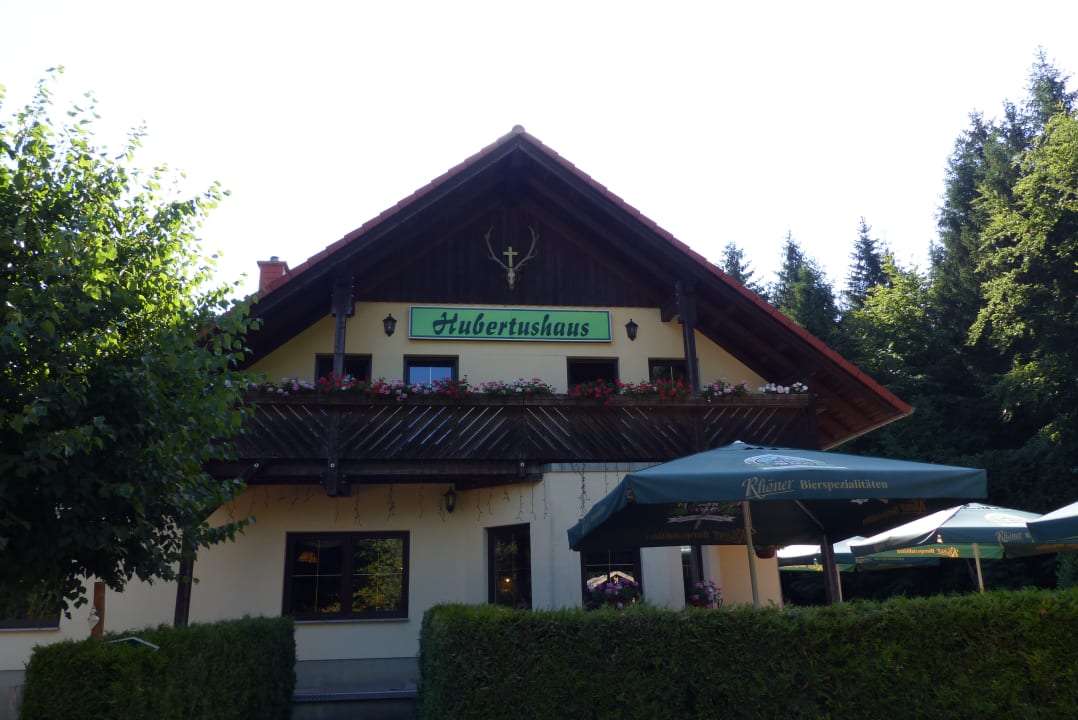 Außenansicht Rennsteighotel Hubertushaus