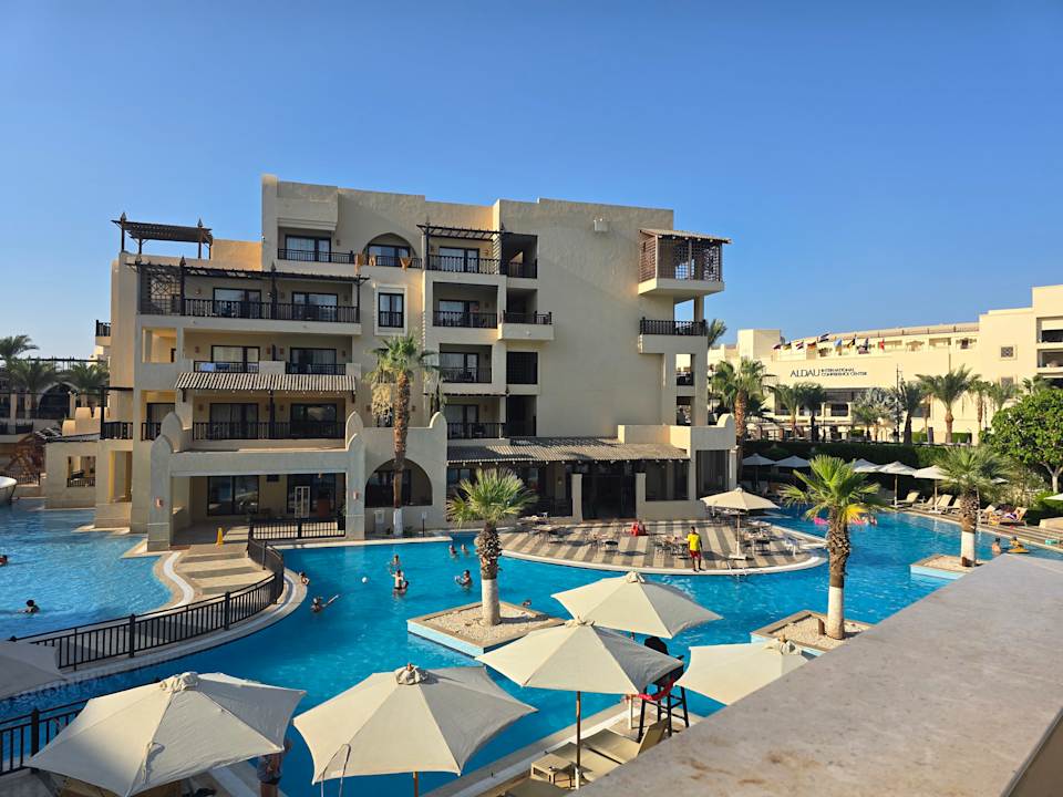 Pool Steigenberger Aqua Magic