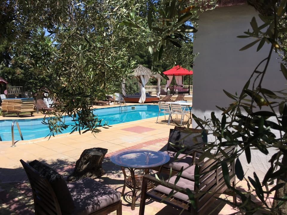 Pool Villa Askamnia and Suites