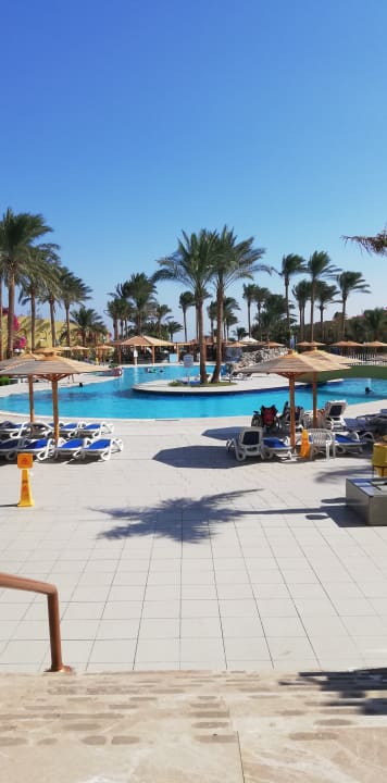 Pool Palm Beach Resort