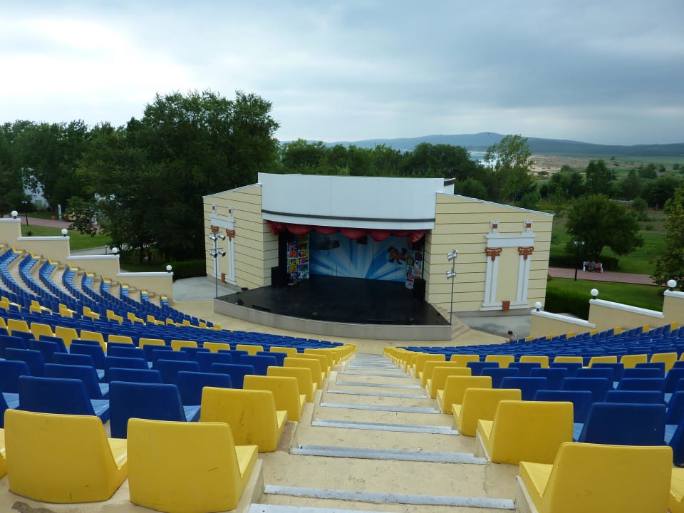 Das Amphitheater in dem immer etwas los war. Duni Royal Holiday Village