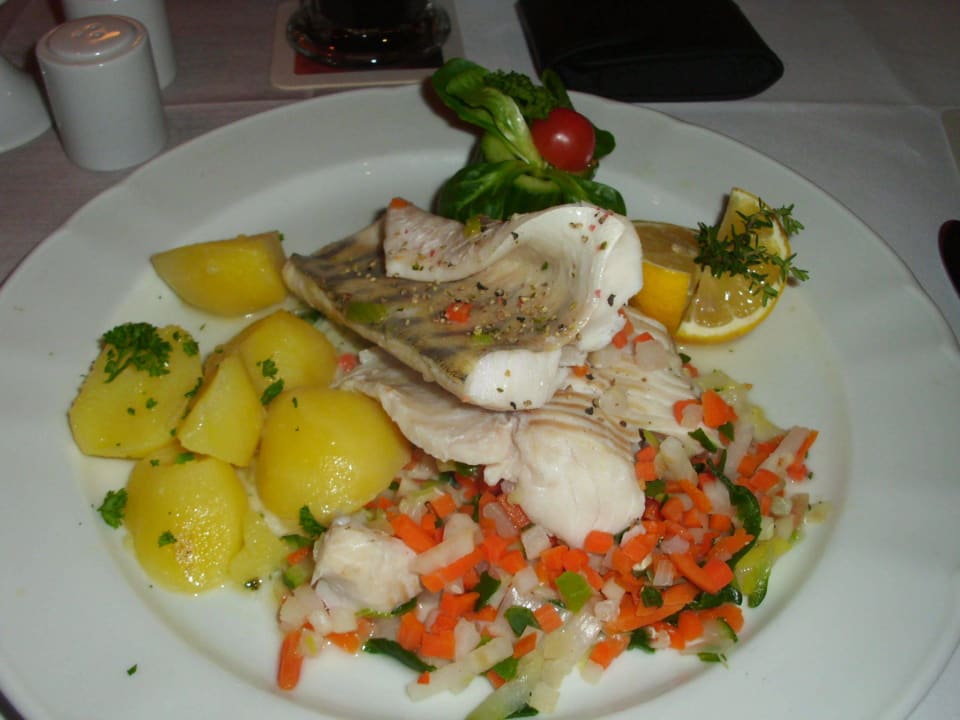 Ein Hauptgericht (Fisch) AKZENT Waldhotel Rügen