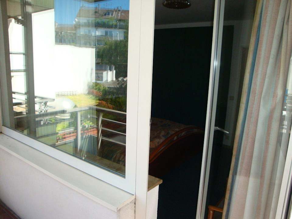 Balkon unseres Zimmer Nr. 21 im 2 OG. Hotel Acon