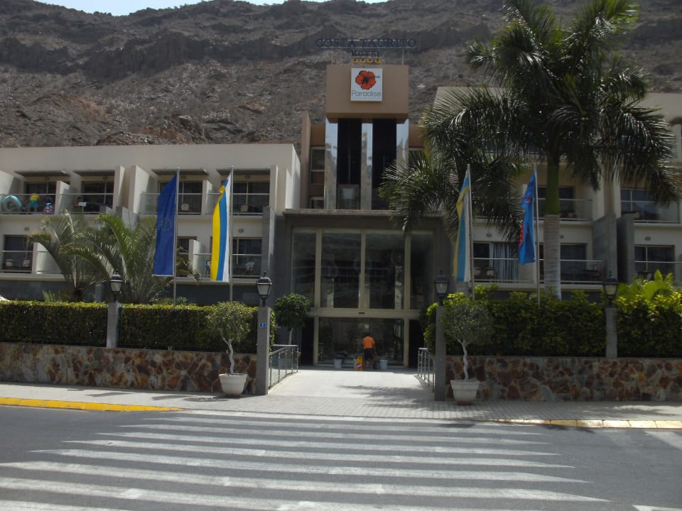 Eingang LIVVO Costa Taurito