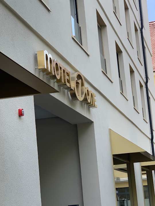 Außenansicht Motel One Würzburg