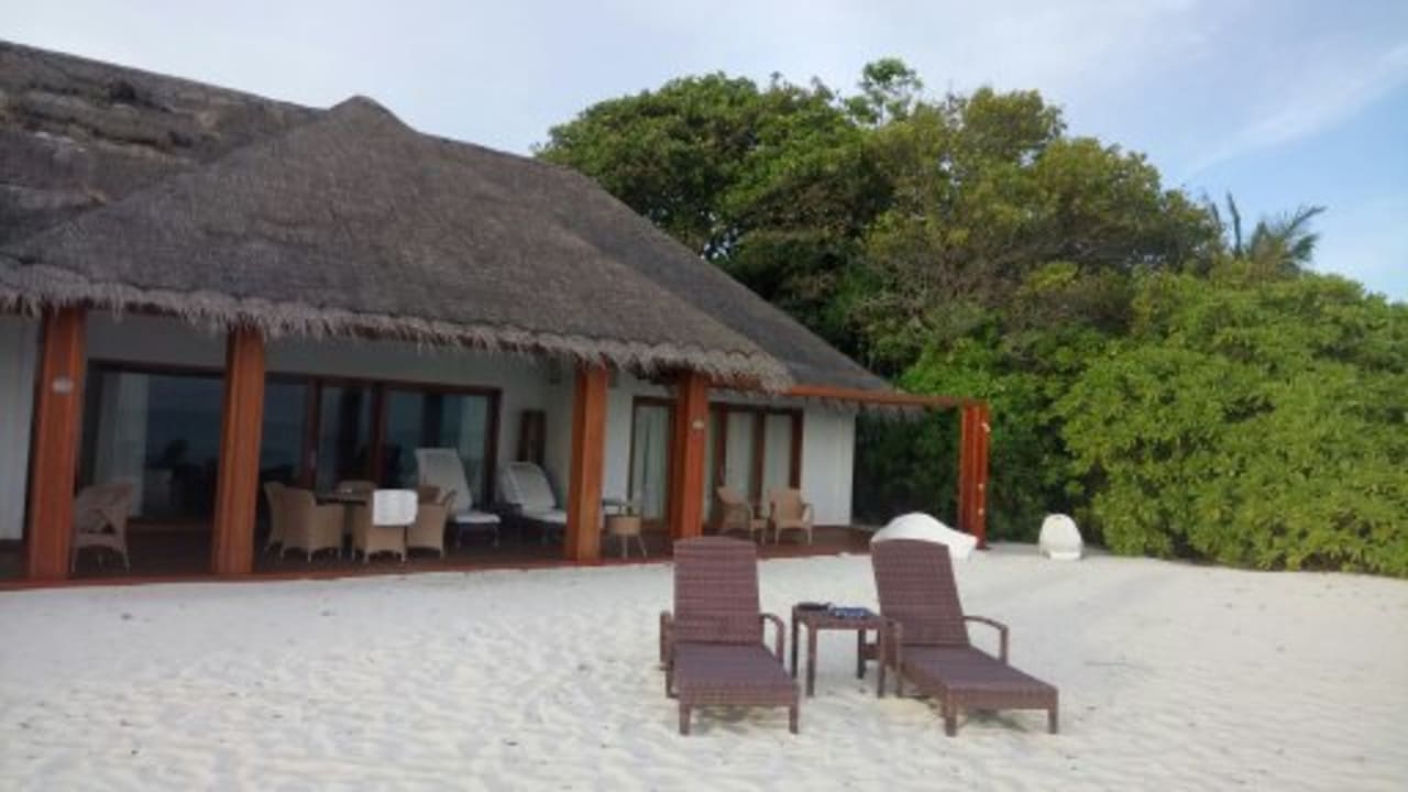 # 501 Upgrade zur Silberhochzeit Palm Beach Resort & Spa Maldives