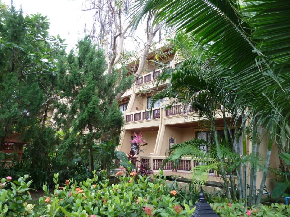 Außenansicht Gardenwing alt The Fair House Beach Resort