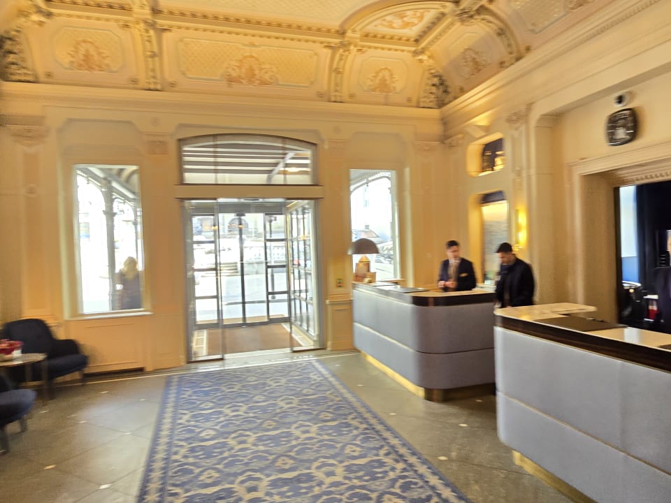 Lobby Grand Hotel Kronenhof Pontresina