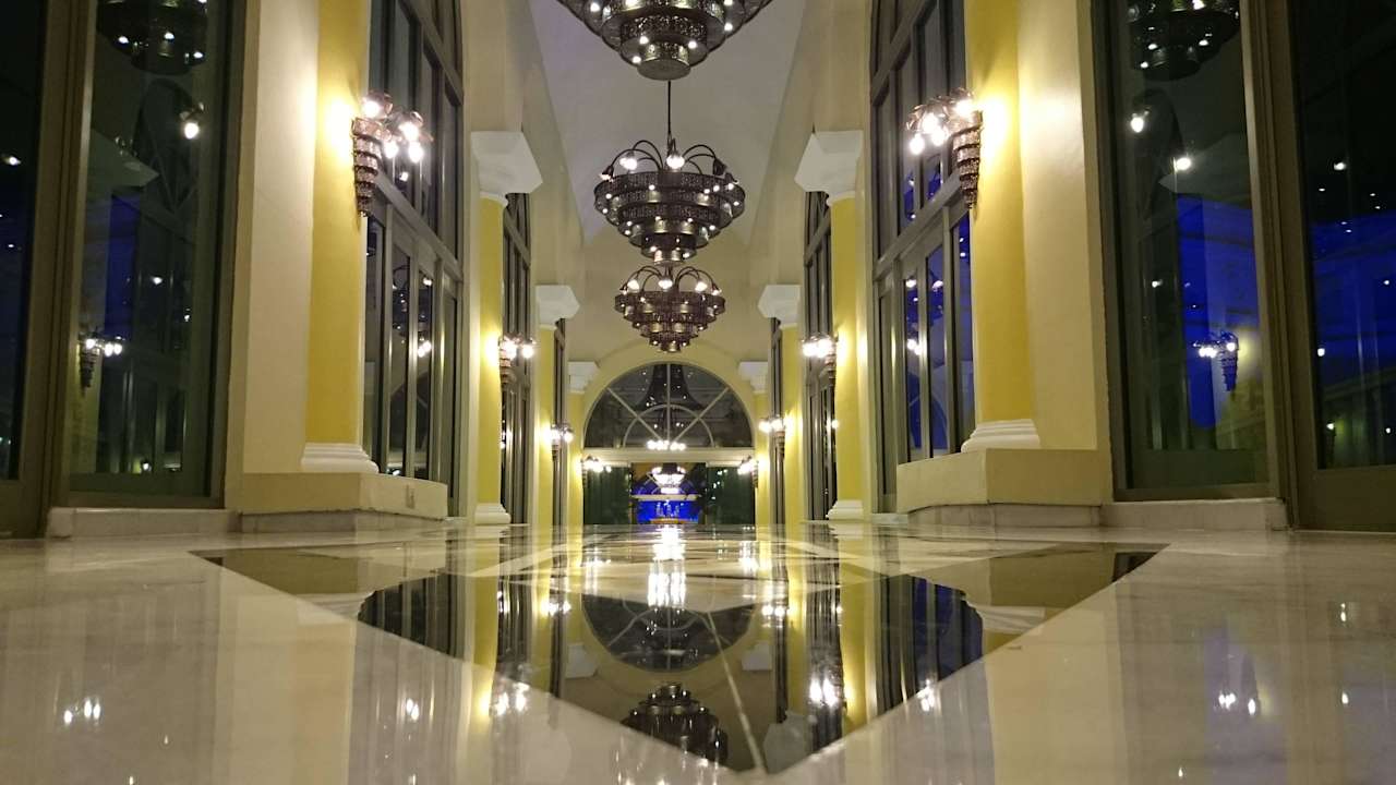 Haupthaus - Flur Abendstimmung JOIA Paraiso by Iberostar