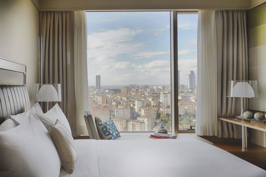 King Deluxe Renaissance Istanbul Polat Bosphorus Hotel