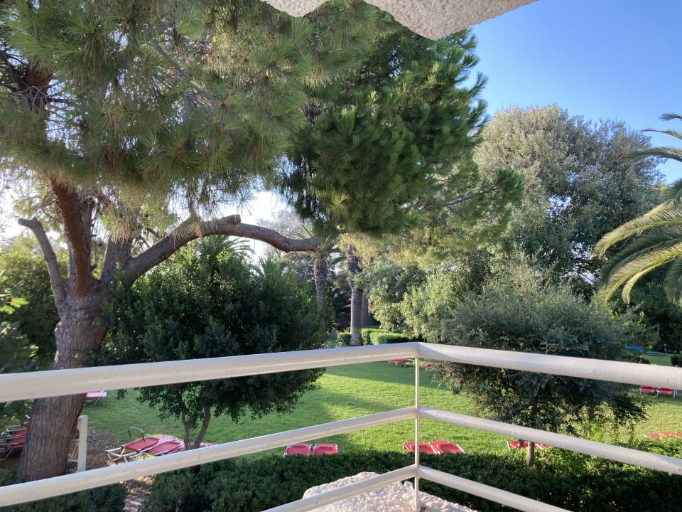 Ausblick Apollonia Beach Resort & Spa