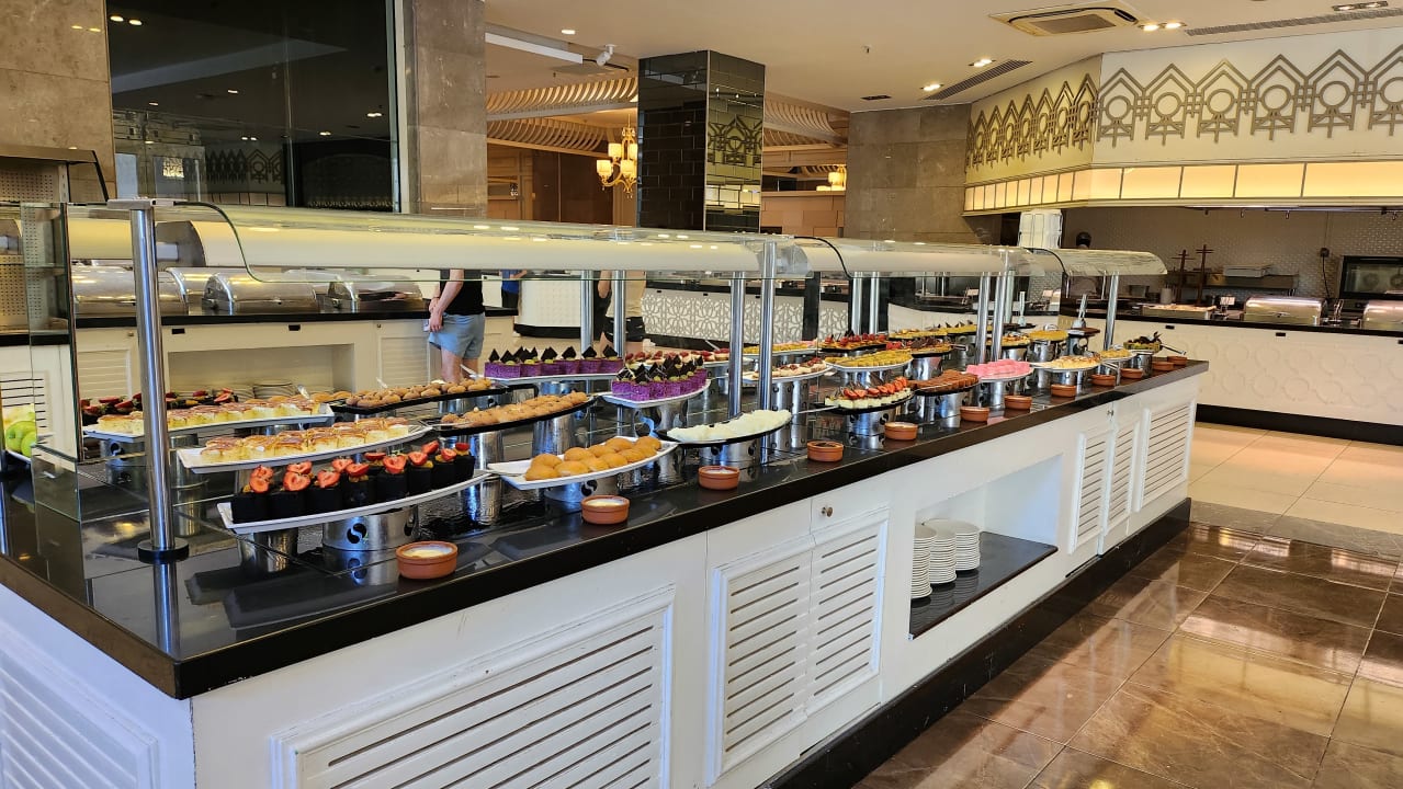 Gastro Well Palace Side