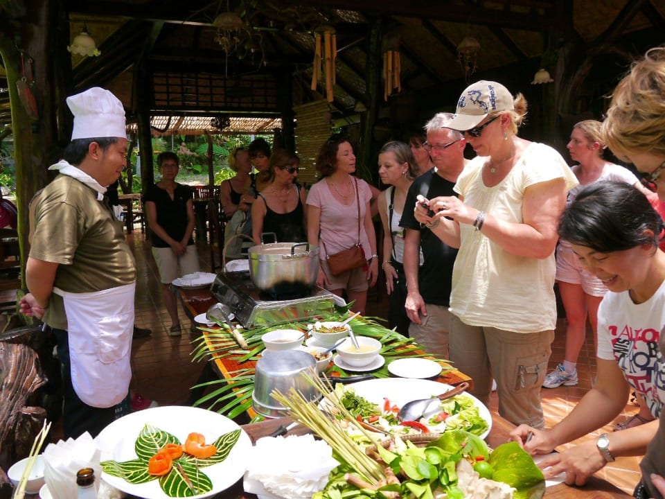 Restaurant  Hotel River Kwai Resotel