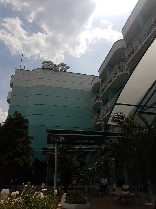 Außenansicht Hotel Zefir Beach