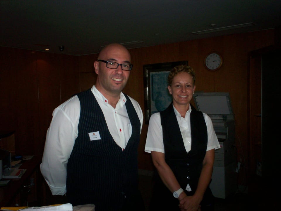 Am Eingang sehr freundliches Personal mit gutem Deutsch LIVVO Costa Taurito