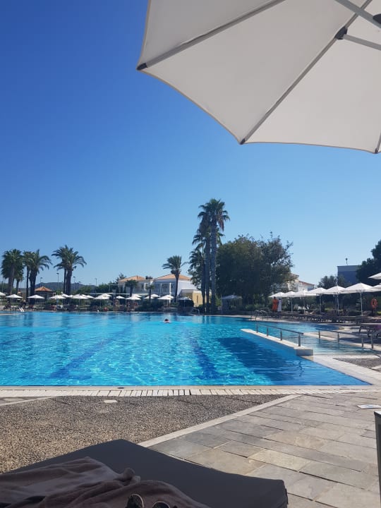 Pool Neptune Luxury Resort