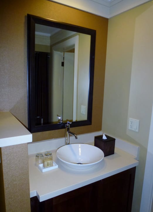 Der Waschtisch vor dem Bad Hotel Abrego