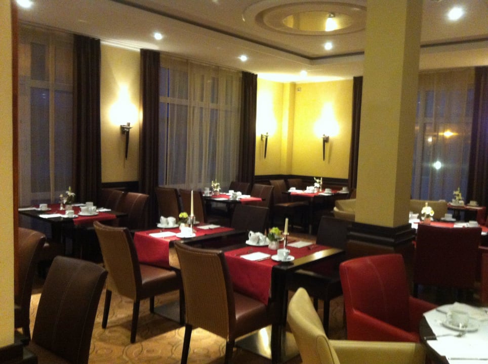 Frühstück Göbel's Sophien Hotel