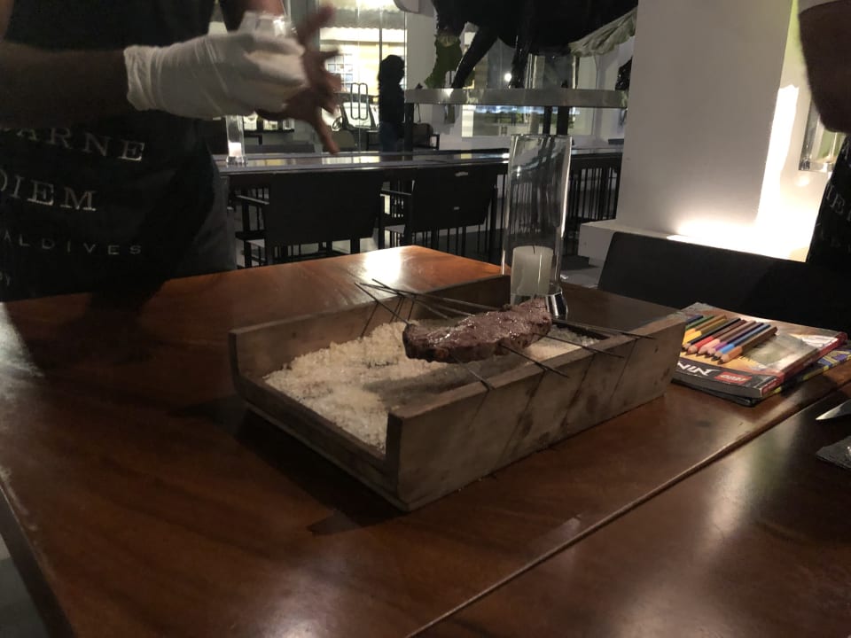 Gastro SAii Lagoon Maldives, Curio Collection by Hilton