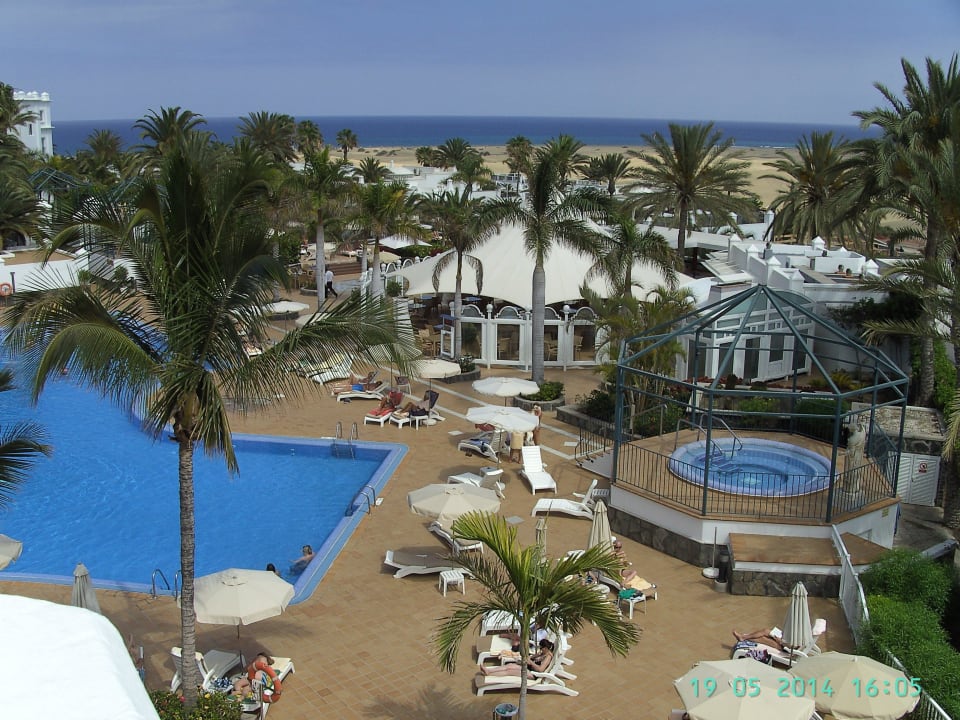 Ein Teil der wunderschönen Aussenanlage Hotel Riu Palace Maspalomas Adults Only