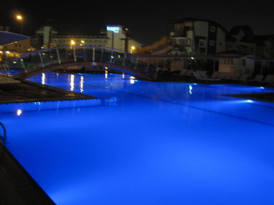 Poolanlage Hotel Sidekum