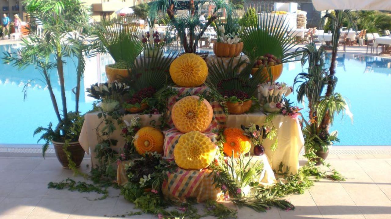 künstlerische Kürbisdekoration Hotel Victory Resort