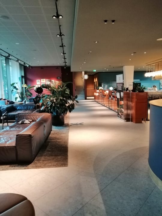 Lobby Olympic Hotel