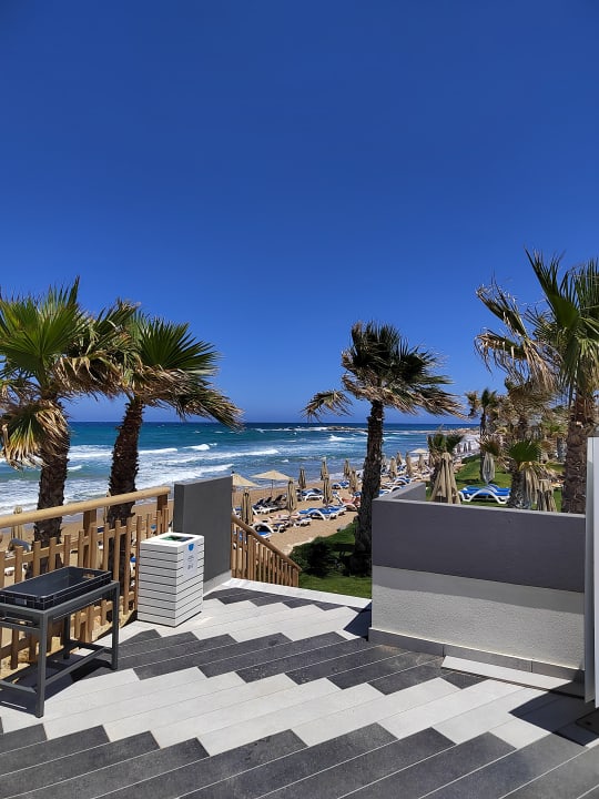 Strand Arina Beach Resort