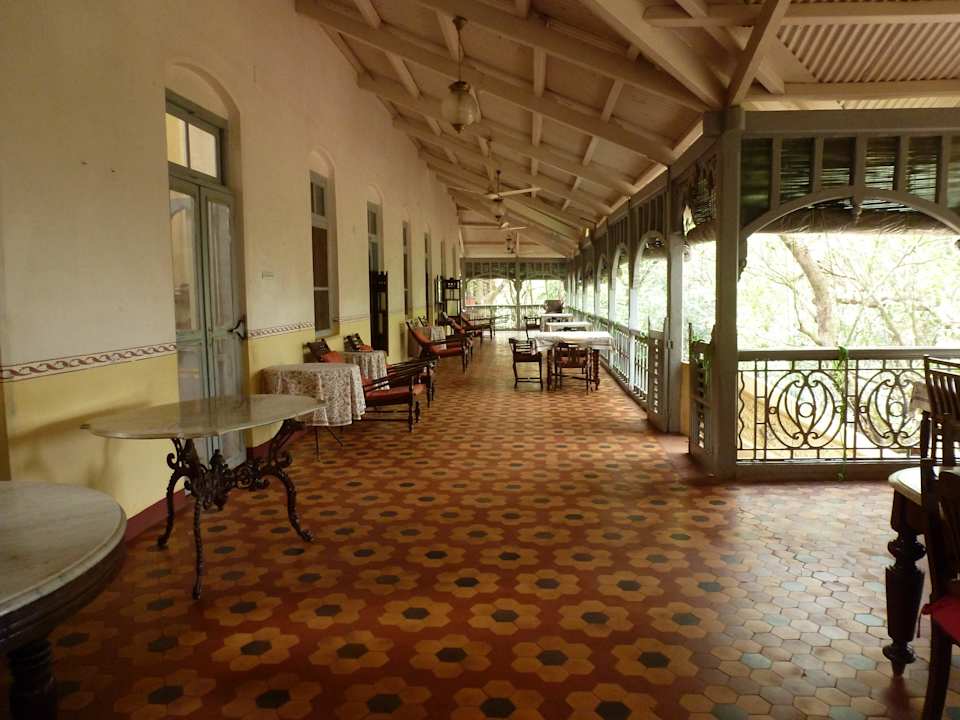 Terrasse Neemrana Hotel Verandah in the Forest