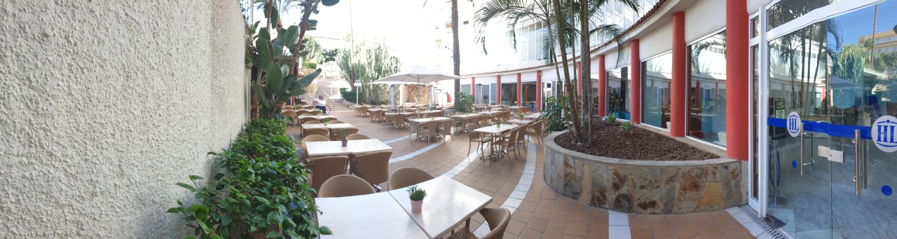 Gastro HL Miraflor Suites Hotel