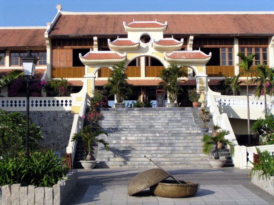 Eingang zum Hotel Viktoria Hoi An Victoria Hoi An Beach Resort & Spa