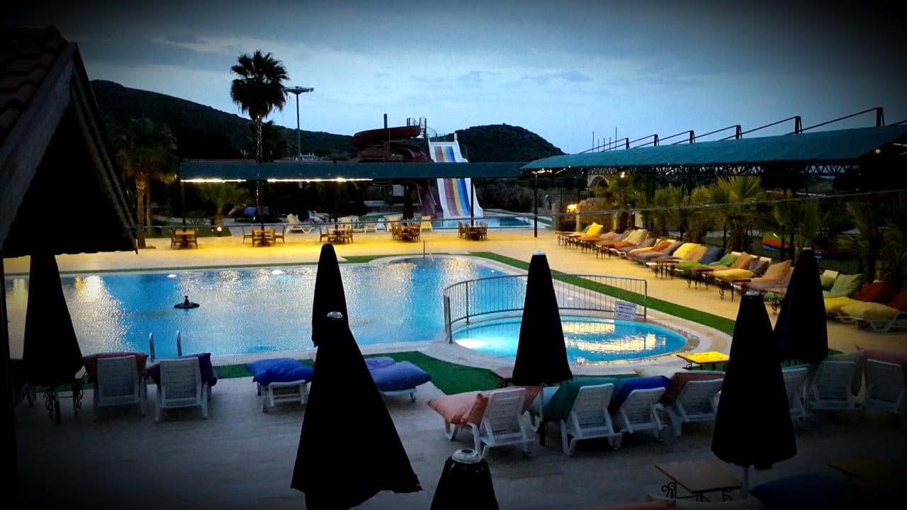 Pool Hotel Adaburnu Golmar