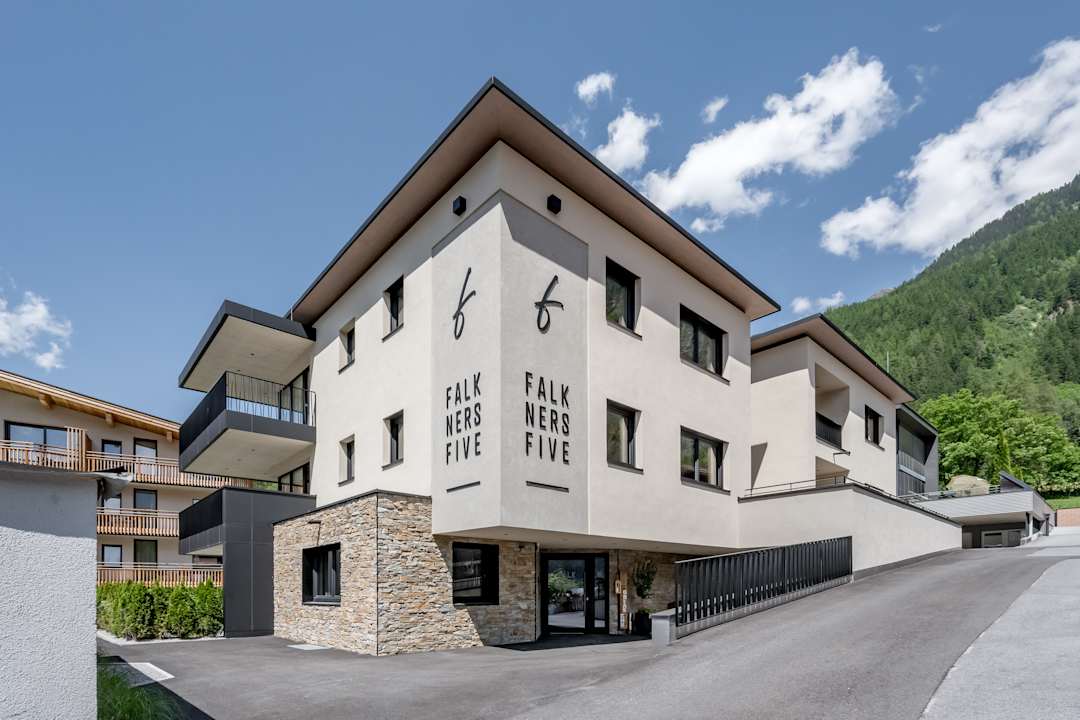 Außenansicht Falkners Five
