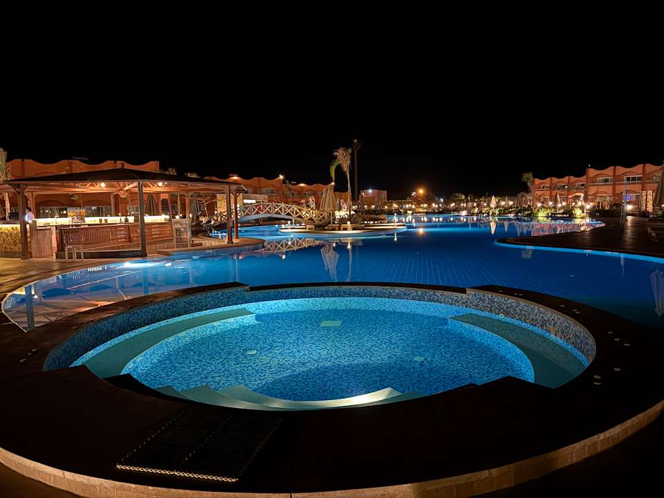 Außenansicht Three Corners Happy Life Beach Resort