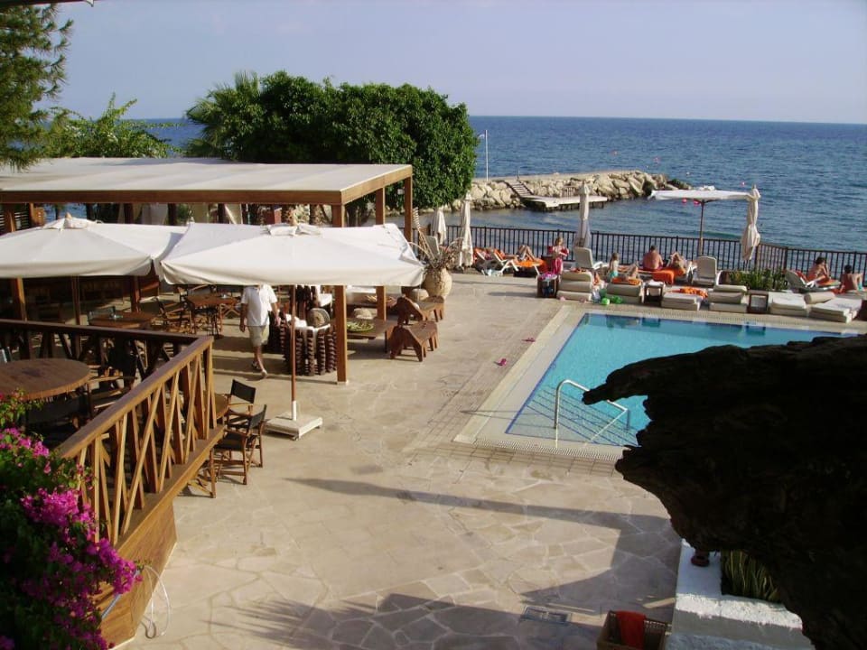 Pool, Restaurant Hotel Londa