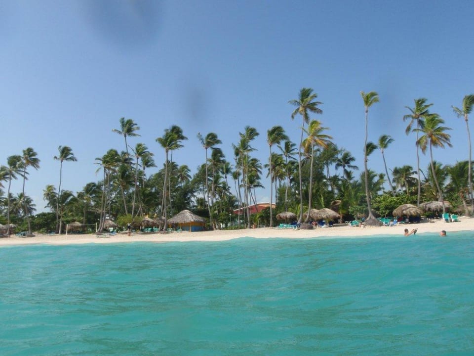 Hotel-Strand vom Meer aus fotografiert Grand Palladium Punta Cana Resort & Spa